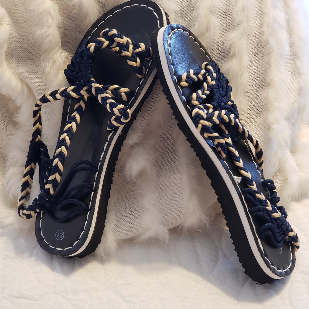 PAOTMBU Beige & Navy Braided strands size 10